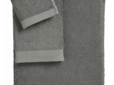 Fabrics  Linens HighLow Gray Bath Towels portrait 6