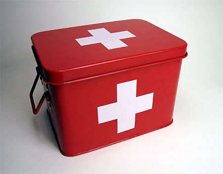 Kikkerland First Aid Box  White portrait 18