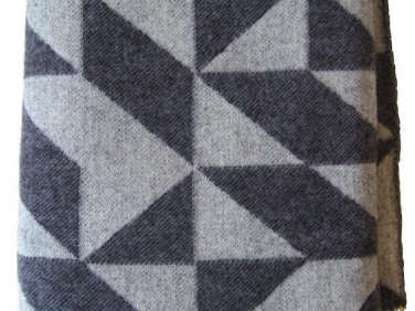 scandi blanket triangles  