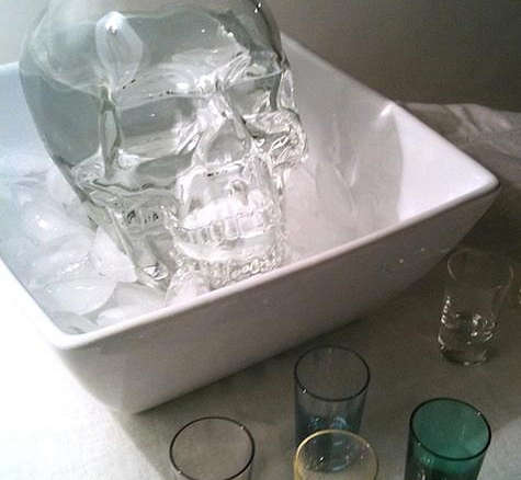 skull bottle clear  
