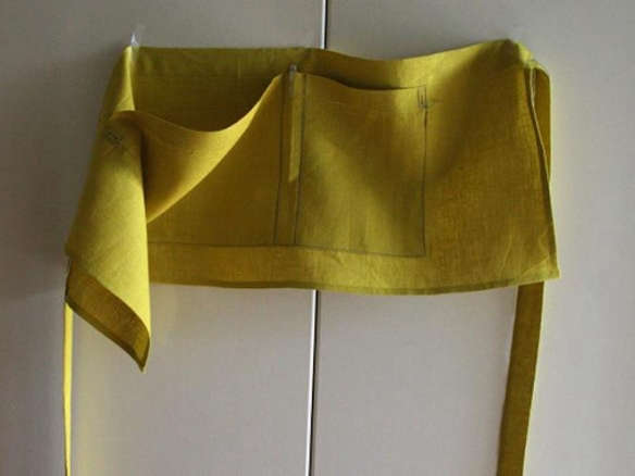 700 pamela tang yellow apron  