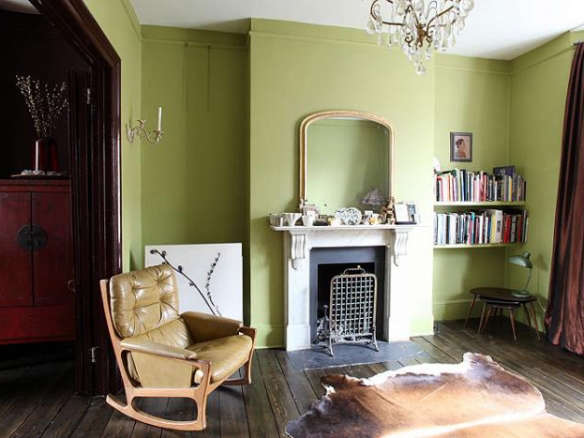 700 chaucer road green walls living room  