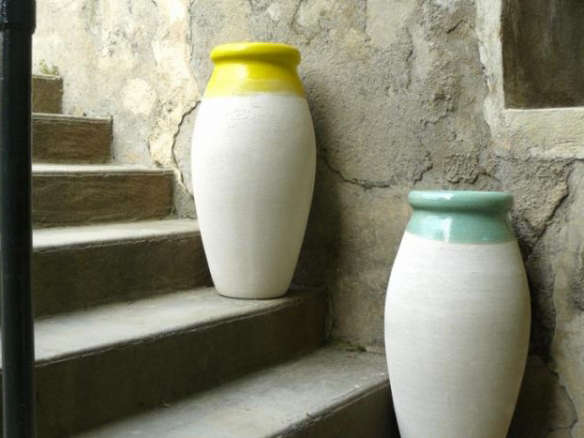 700 poterie ravel olive jars  