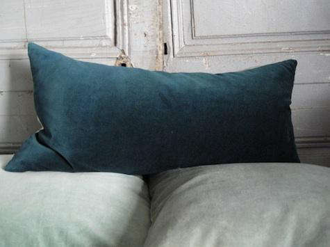 idle blue cotton velvet cushion covers 8