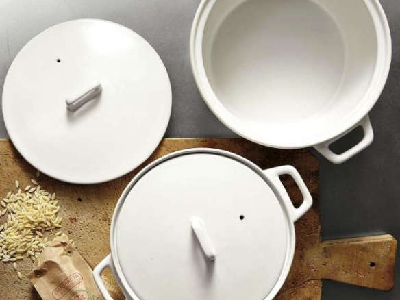 700 ceramic casseroles with lids  