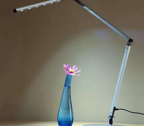 Aluminum LED Lamp with Dimmer portrait 13
