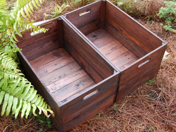 wooden crates mudroom diy gardenista 0  