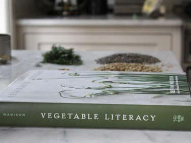 700 vegetable literacy side viwe  