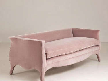 10 Easy Pieces The Pink Sofa portrait 13
