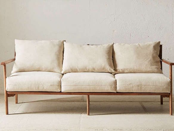 Linen Willoughby Sofa Hickory portrait 19