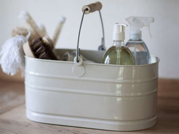 simply styled utility bucket 8