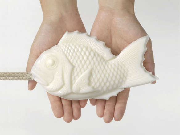 tamanohada – welcome soap – white fish (lily) 8