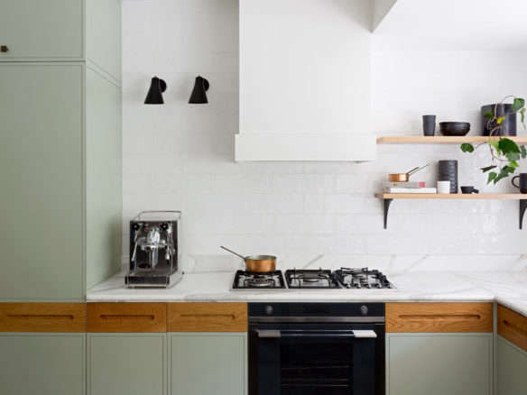 Kitchen of the Week Shaker in the City portrait 17