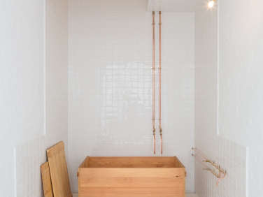Steal This Look A Japanese Bathhouse in a London Mews portrait 5