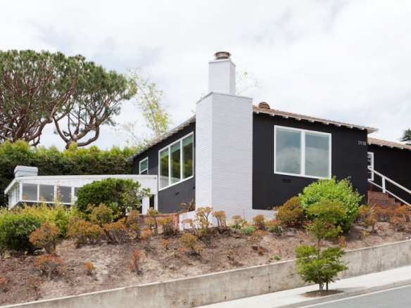 Twin Gables A Midcentury Eichler House in Silicon Valley Gets a Minimalist Update portrait 6