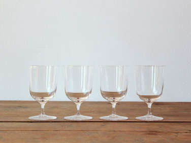 10 Easy Pieces The New Short Wine Glass portrait 10