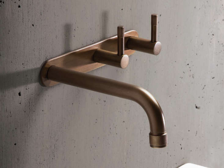 10 Easy Pieces Architects GoTo Traditional Kitchen Faucets portrait 24