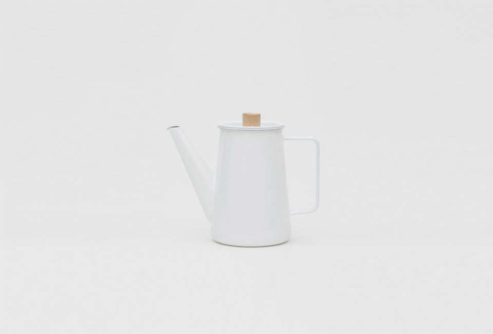 the kaico coffee pot by designer makoto koizumi is made in japan of enamel coat 22