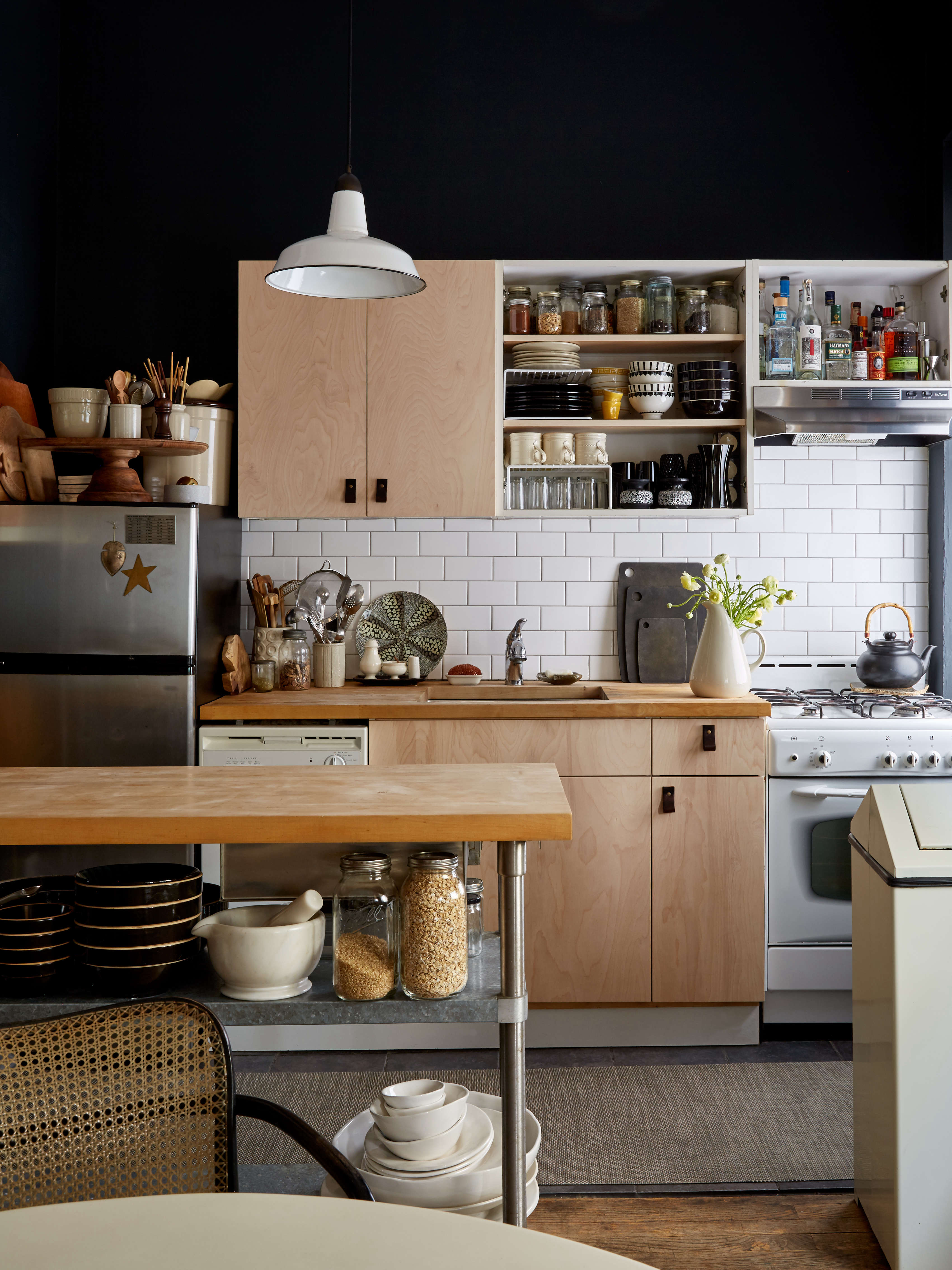 Small-Space Solutions: 17 Affordable Tips from an NYC Creative Couple -  Remodelista