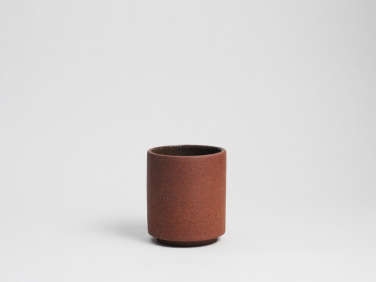 Miro Made This ArchitectDesigned Ceramics for Everyday Life portrait 4