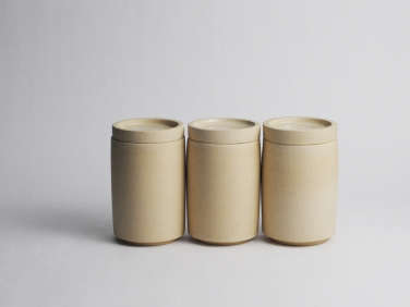 Miro Made This ArchitectDesigned Ceramics for Everyday Life portrait 8