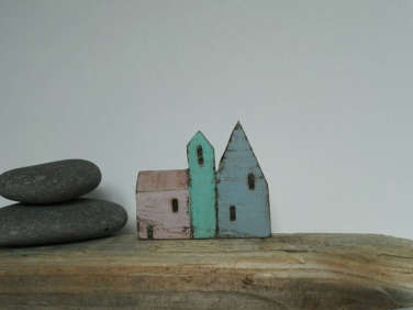 bspoque tiny colorful wooden houses  