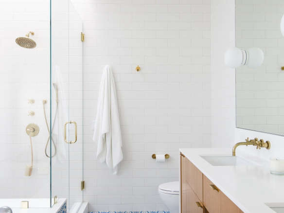Bathroom of the Week In LA a Softer Take on Black and White portrait 5