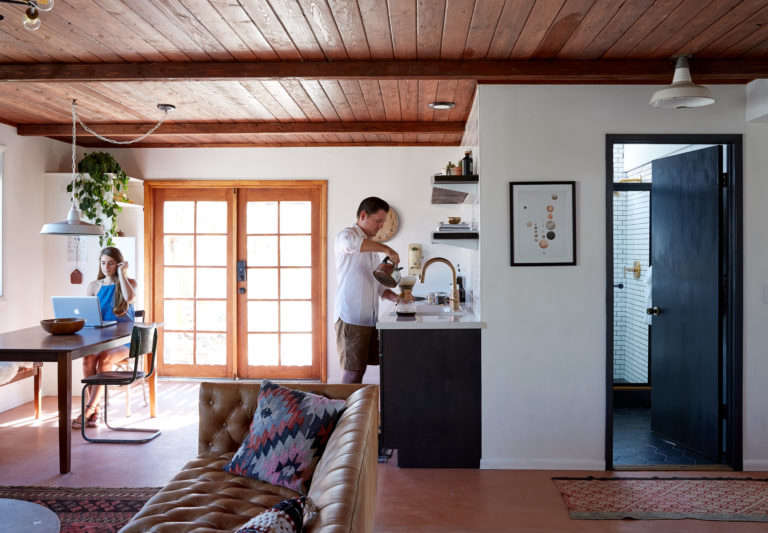 Joshua Tree Casita Airbnb DIY remodelers Sara and Rich Combs Kate Sears photo 5  