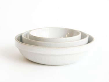 hasami porcelain gloss grey rounded bowl  