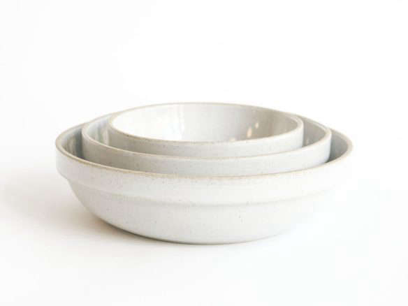 hasami porcelain’s gloss grey large rounded bowl 8