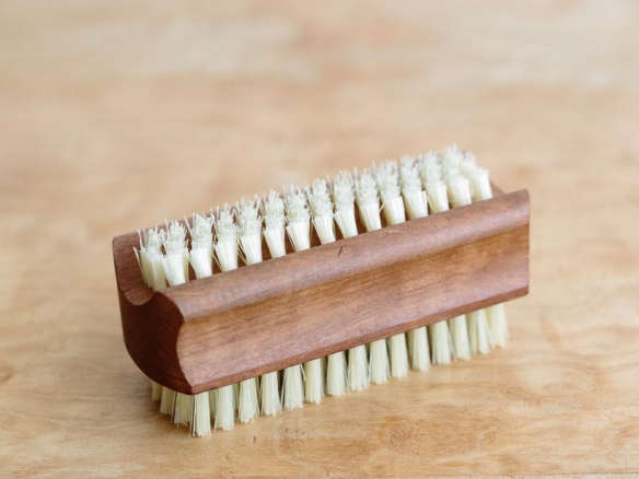 redeckers nail brush pear wood  