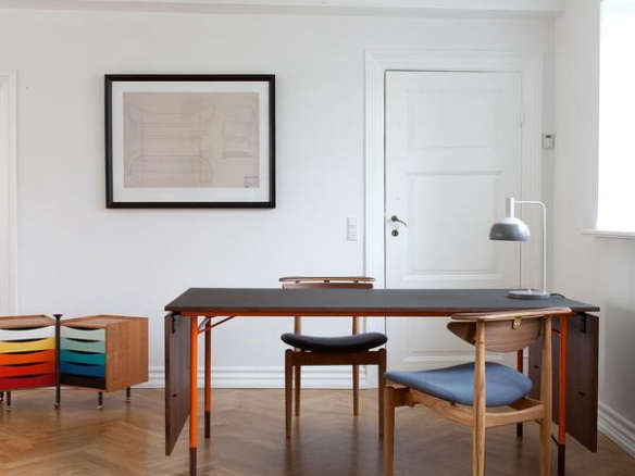 Nyhavn Dining Table  