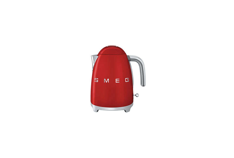 https://www.remodelista.com/wp-content/uploads/2017/02/smeg-electric-tea-kettle-red.jpg