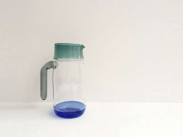 jochen holz’s glass jug with handle 8