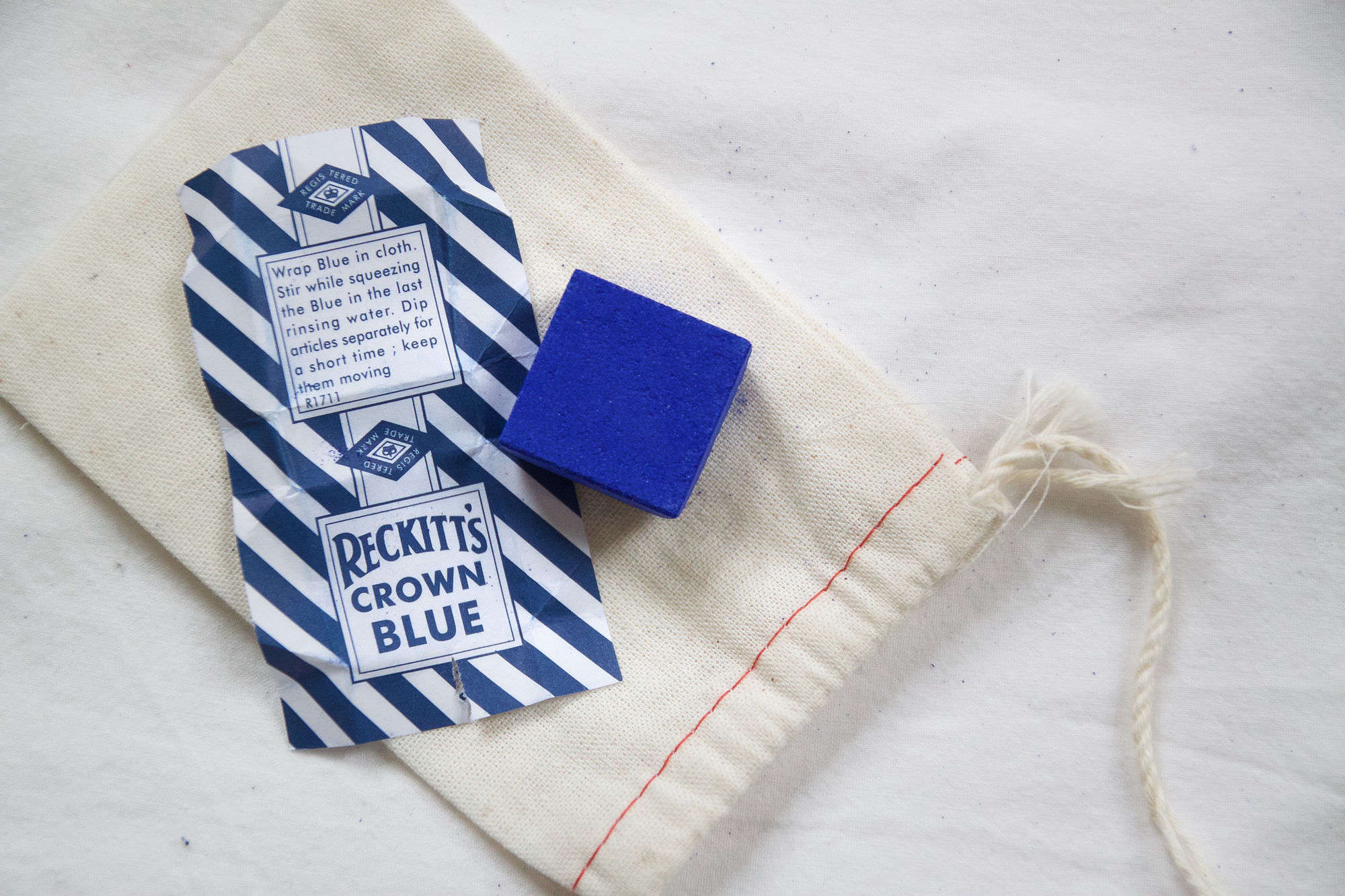 https://www.remodelista.com/wp-content/uploads/2017/04/how-to-use-bluing-powder-reckitts.jpg