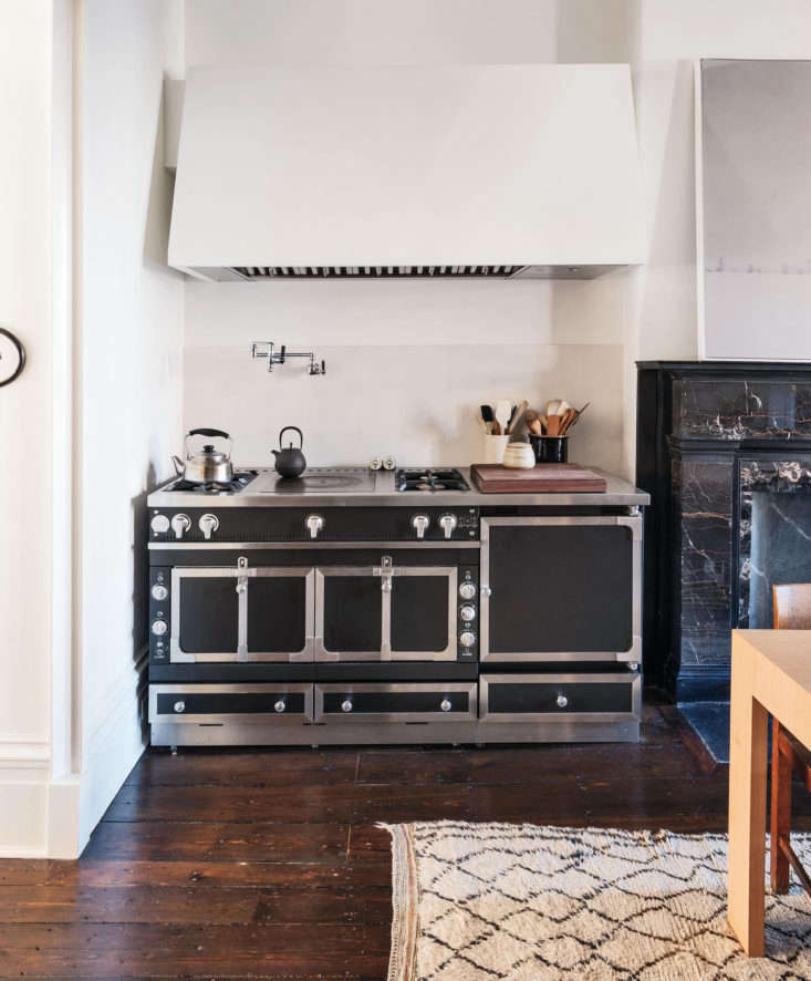 What to Know About Installing Kitchen Cabinets and Drawers: Remodeling 101  - Remodelista