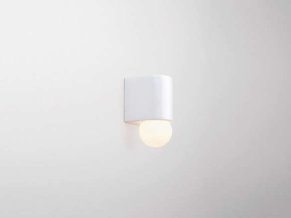 Remodelista Reconnaissance An Accordion Wall Lamp for the Bedside portrait 23