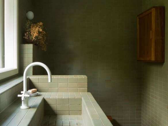 katie lockhart studio heath ceramics tile bathroom neeve woodward 2  
