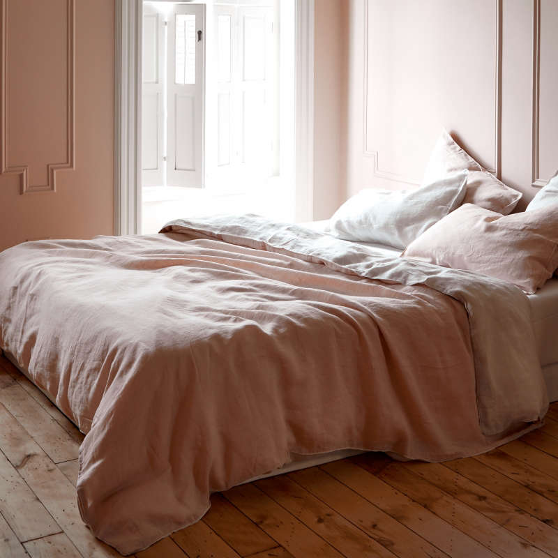 jess hagen brooklyn townhouse remodel pink bedroom kate sears photo 9a copy  