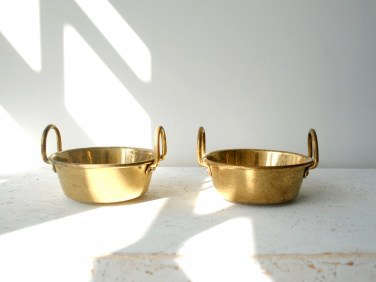 two gold pots calmachica  