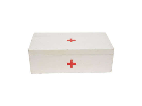 1st dibs first aid box  