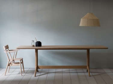 pinch design achilles dining table  