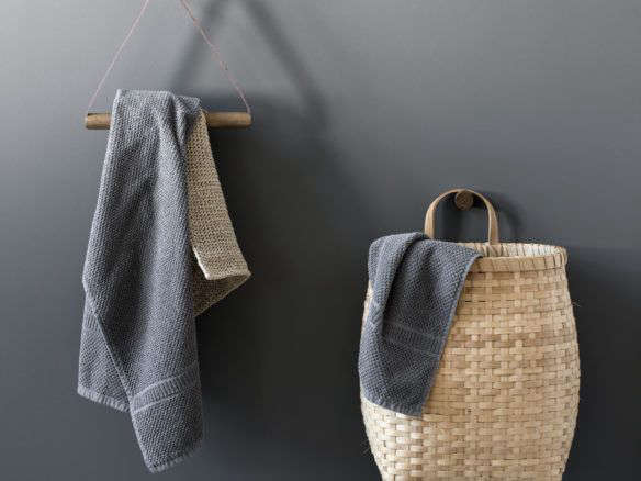 by wirth towel hanger 8