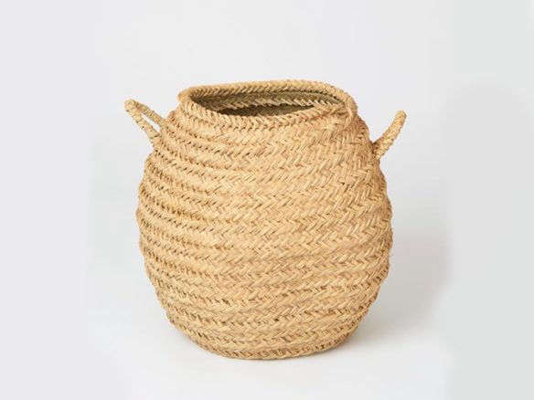 handwoven seagrass basket 2  