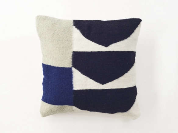 artisans solidaire kasserine blue wool geometric pillow 8