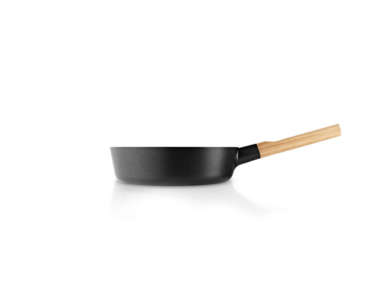 eva solo nordic kitchen saute pan  