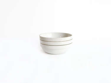 hasami porcelain gloss grey medium rounded bowl  