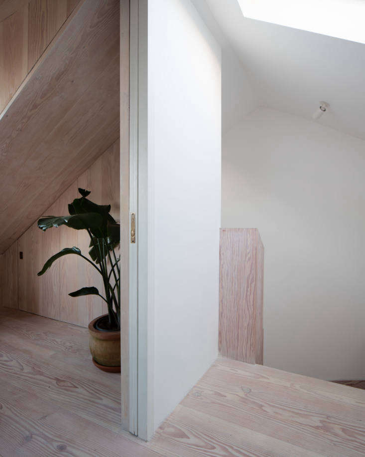 upstairs, more dinesen, including the stair surround. 17