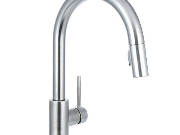 trinsic single handle pull down sprayer kitchen faucet with magnatite docking 8