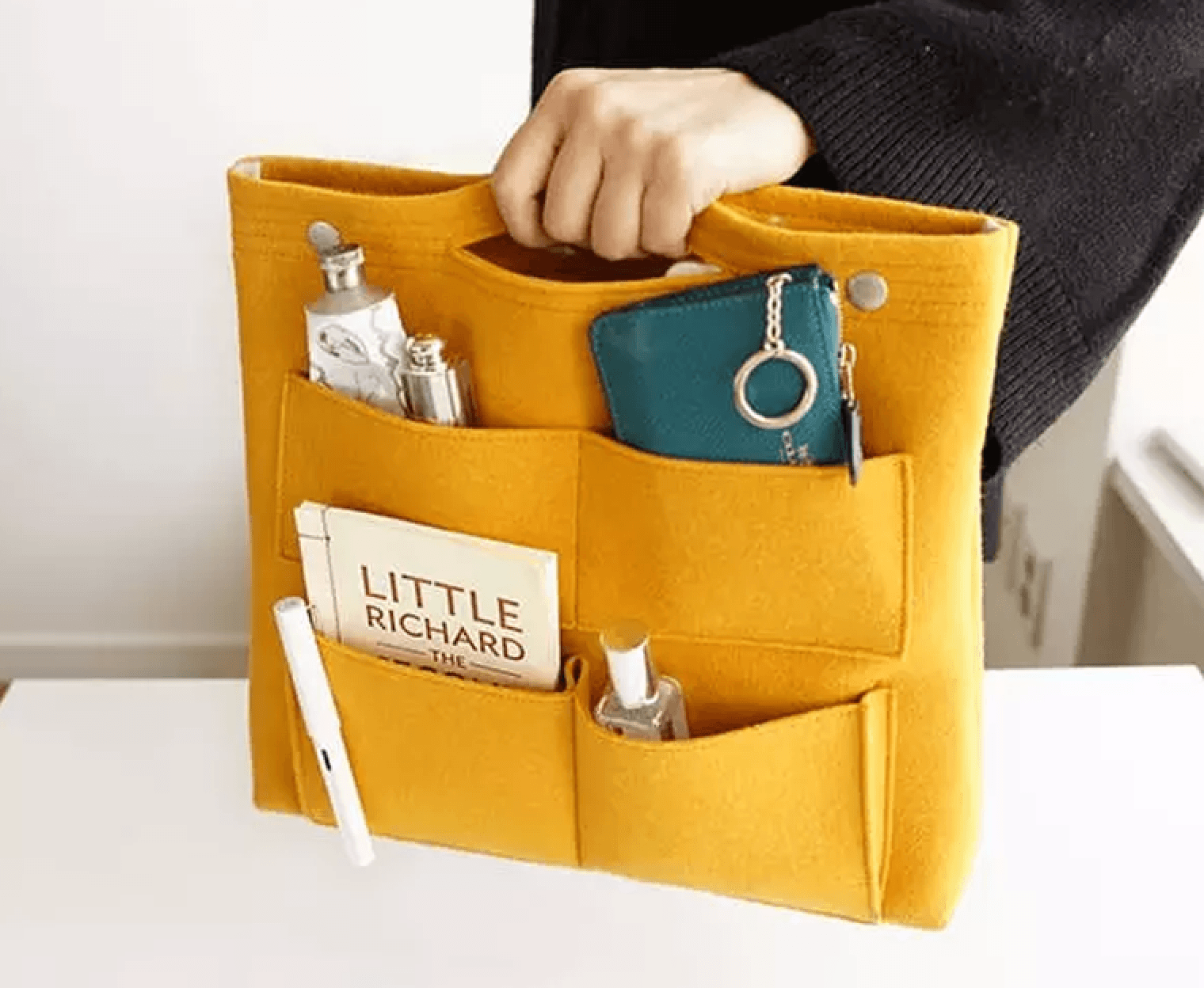 Mood DIY: Felt Bag Organizer